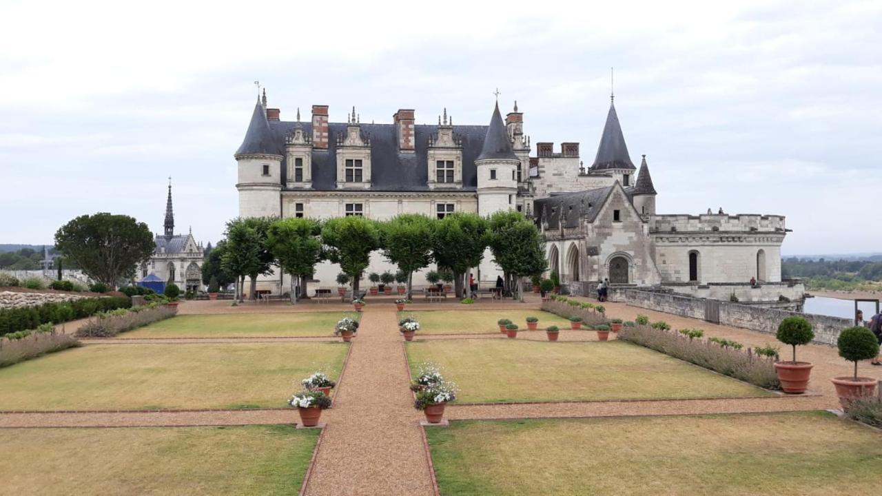Appartement au calme, avec parc privé, 50m du tram Tours Exterior foto